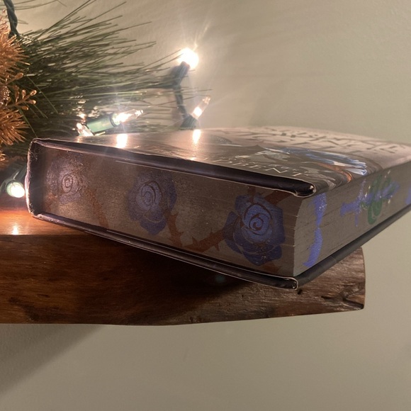 The Serpent and the Wings of Night - Picture 4 of 8